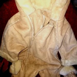 Baby Lanurie onesy suit  set gloves and new no tag